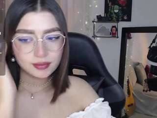 mily-thomson-b webcam
