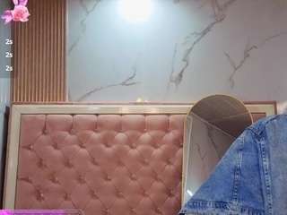 SKARLET live webcam show