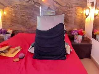 analia-smith Live Webcam on CamSoda