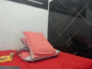 analia-smith Live Webcam on CamSoda