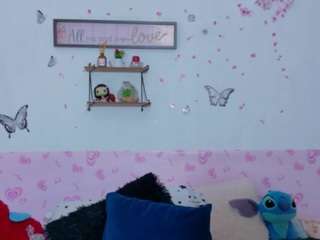 arianablacke's CamSoda show and profile