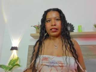 naila-carpioo webcam