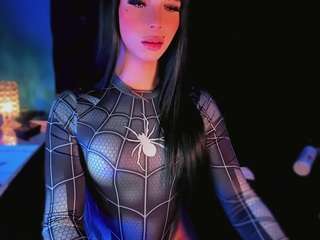 alice-christina Live Webcam on CamSoda