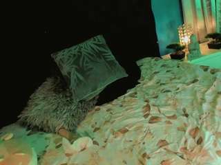 alice-christina Live Webcam on CamSoda