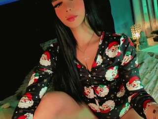 alice-christina's CamSoda show and profile