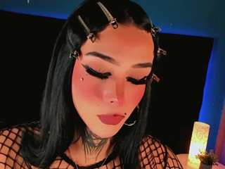 alice-christina webcam model