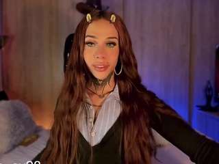 alice-christina Live Webcam on CamSoda
