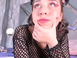 Almawescott's Live Sex Cam Show