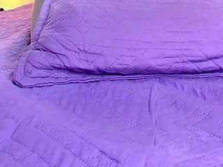 ani-shaa's CamSoda show and profile