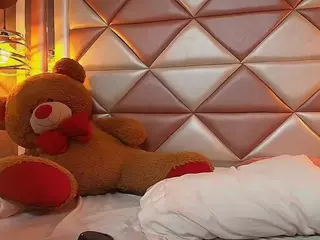 honeys-fx's Live Sex Cam Show