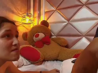 honeys-fx's Live Sex Cam Show