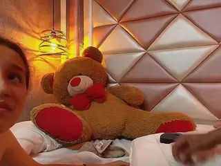 honeys-fx's Live Sex Cam Show