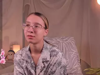 MilaMounberry's Live Sex Cam Show