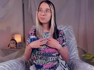 MilaMounberry's Live Sex Cam Show