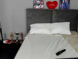 Live stream of musclexxxbarbie