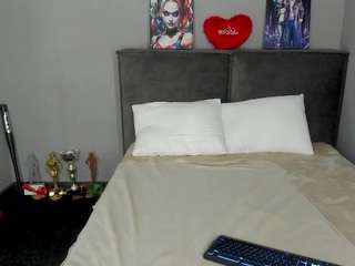 musclexxxbarbie live webcam show