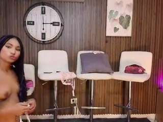 sofia33hot webcam model