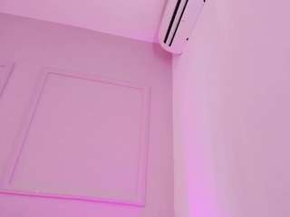 tatii-moon live webcam show