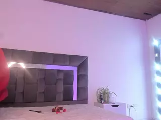 Velvethearts's Live Sex Cam Show