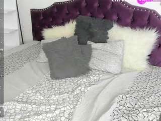 aleja17xxx Live Webcam on CamSoda
