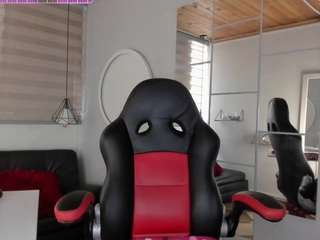 aleja17xxx Live Webcam on CamSoda