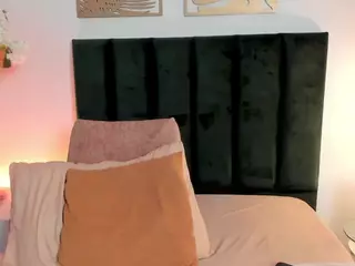 AlessaRoma's Live Sex Cam Show