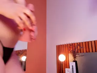 AlessaRoma's Live Sex Cam Show