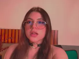 AlessaRoma's Live Sex Cam Show