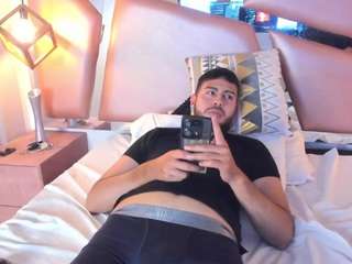 burning-temptationfx's CamSoda show and profile