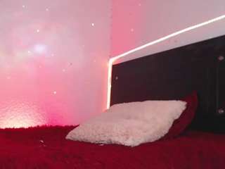 cata-robets's CamSoda show and profile