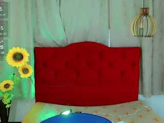 chloe-hot-xxx webcam