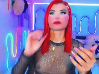 chloe-hot-xxx Live Webcam on CamSoda