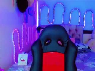 chloe-hot-xxx webcam