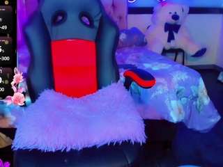 chloe-hot-xxx webcam