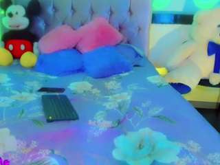 chloe-hot-xxx webcam