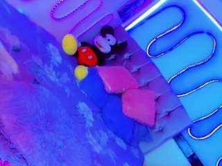 chloe-hot-xxx webcam