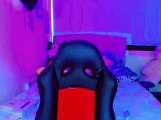 chloe-hot-xxx webcam