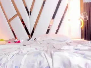 goodes-eboni's Live Sex Cam Show
