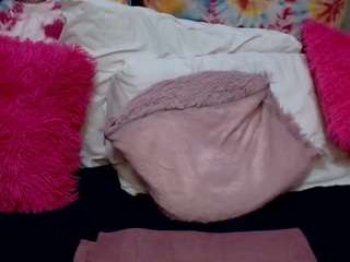 juicylipsxxx Webcam Model Profile