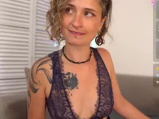Maya-Rouse's Live Sex Cam Show