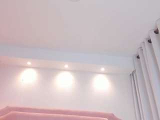 sophiawhitee webcam model