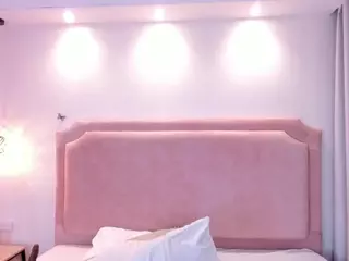 sophiawhitee's Live Sex Cam Show