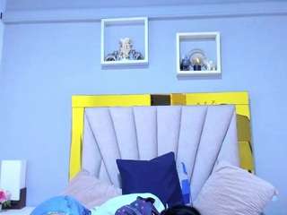 vahiolet-fuentes... Live Webcam on CamSoda