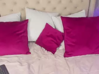 annie-russel's Live Sex Cam Show