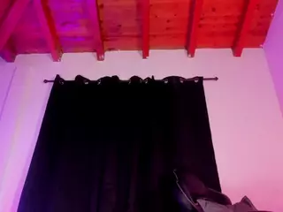 AnnyArango's Live Sex Cam Show