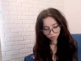 LucettaBiers's Live Sex Cam Show
