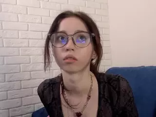 LucettaBiers's Live Sex Cam Show
