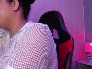 mhia-rey Live Webcam on CamSoda