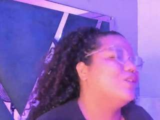 mhia-rey Live Webcam on CamSoda