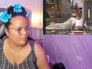 mhia-rey Live Webcam on CamSoda